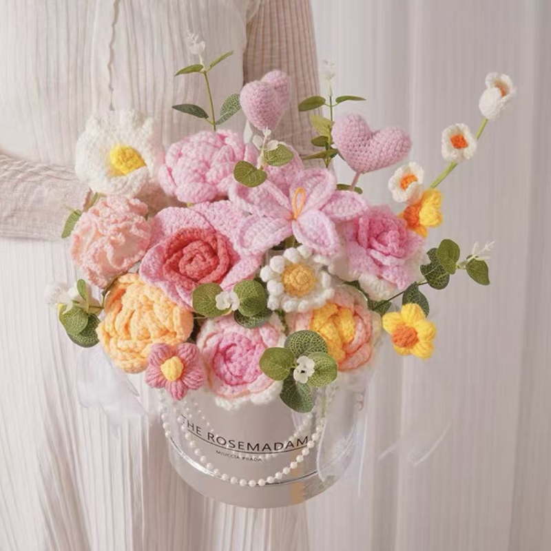 手工针织玫瑰郁金香毛线花抱抱桶情人节送女友礼物装饰品
