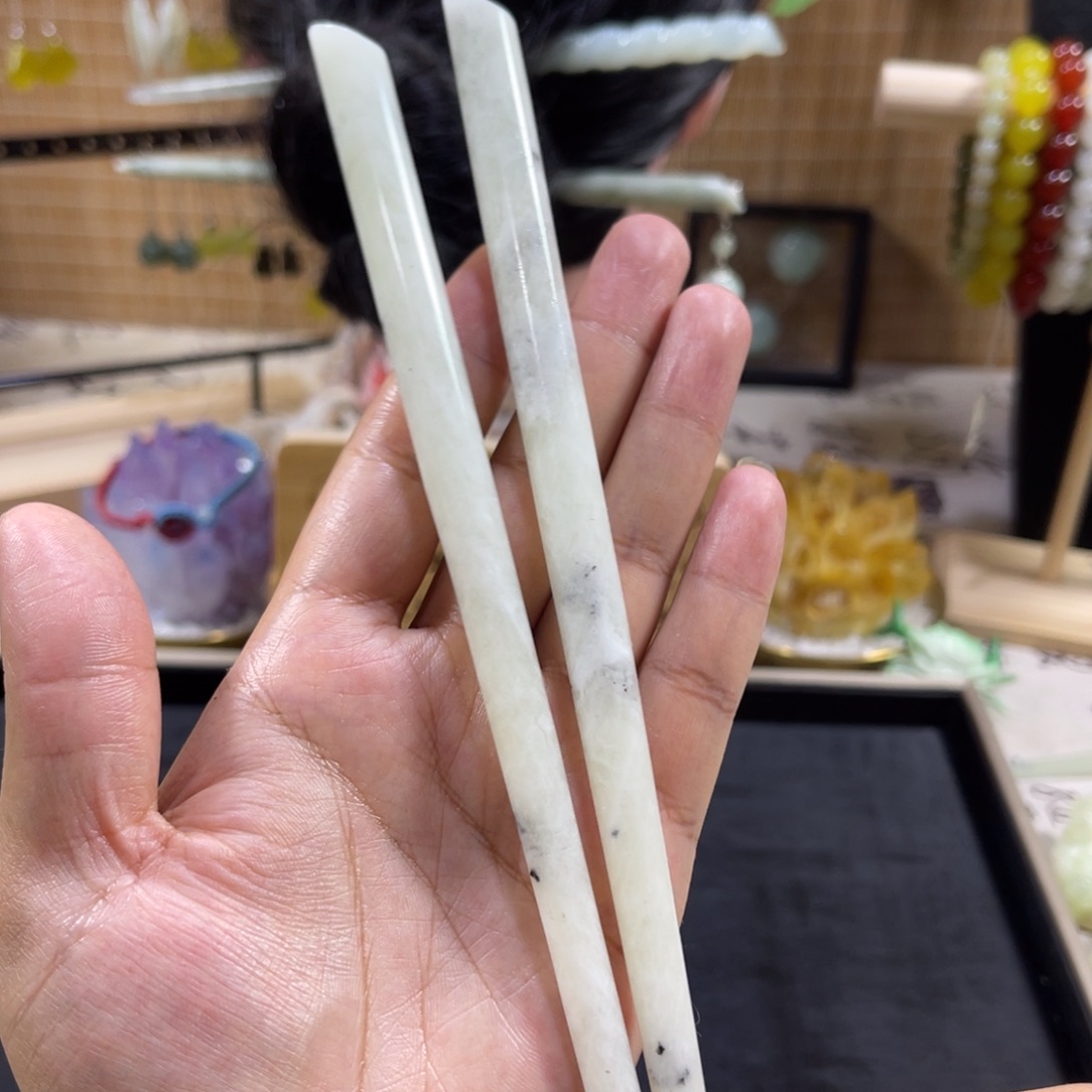 蛇纹石玉未镶嵌发饰
