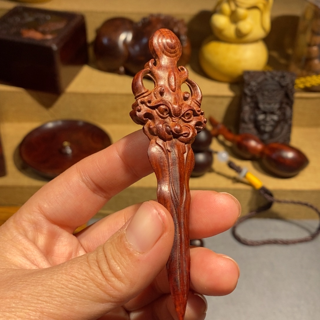 檀香紫檀（小叶紫檀）宝剑