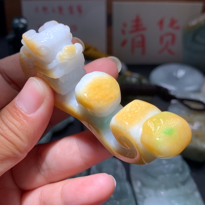 翡翠未镶嵌颈饰保真天然A货翡翠