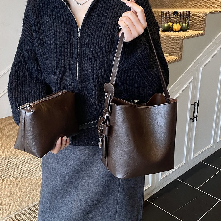 【新款】粉丝专享休闲百搭简约潮流斜挎包6648