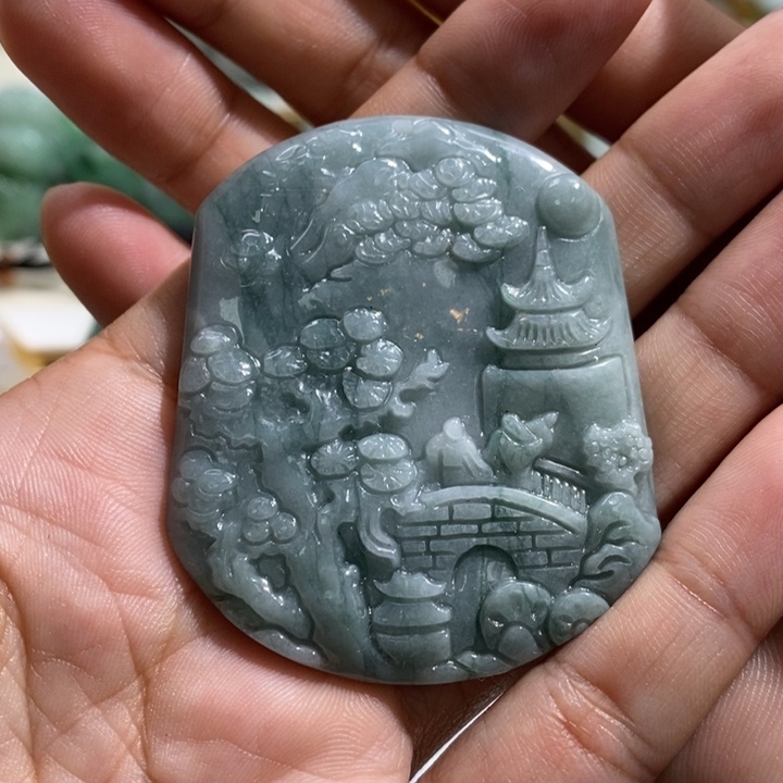 翡翠颈饰未镶嵌翡翠