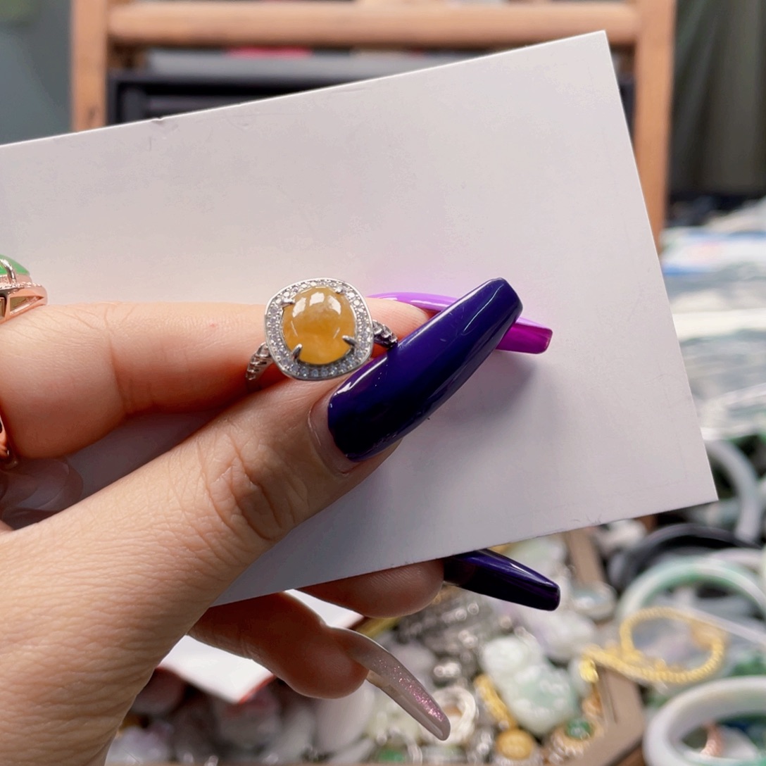 翡翠未镶嵌颈饰天然翡翠A货