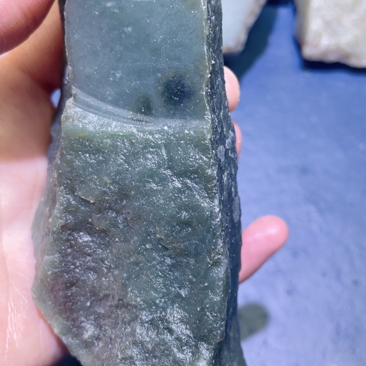 和田玉未镶嵌珠宝半成品