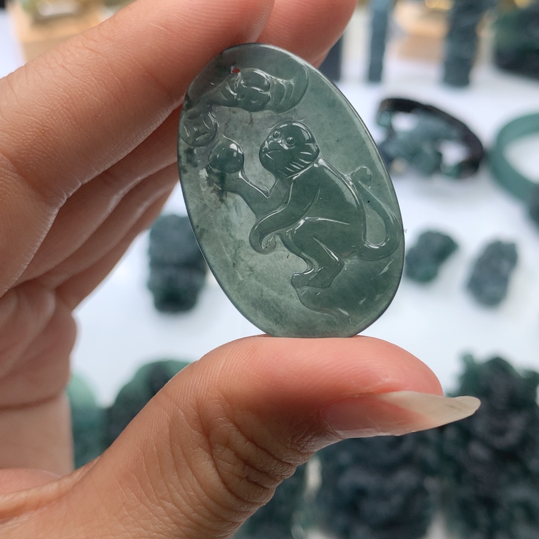 翡翠未镶嵌颈饰天然翡翠