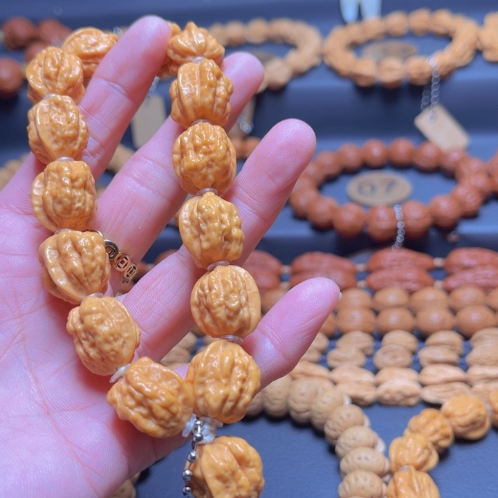 吊坠文玩核桃青**茂