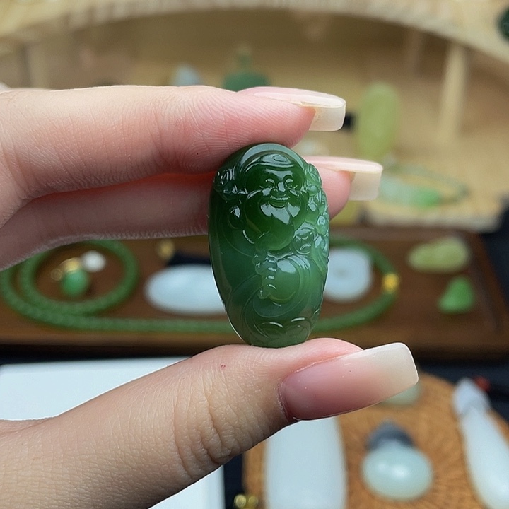 和田玉未镶嵌颈饰省工·猫眼佛公