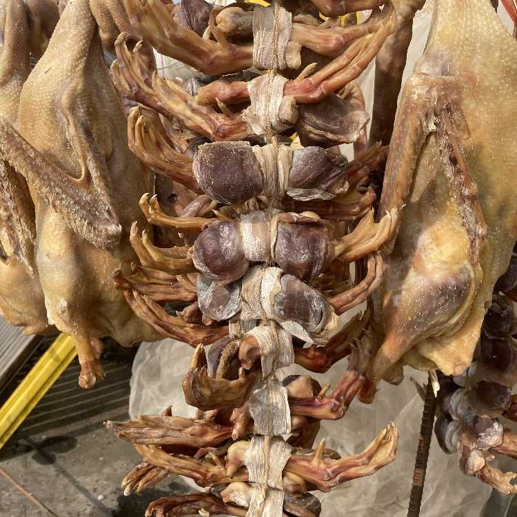 六安特产皖西老鹅鹅爪笨鹅爪大只 农家手工腌制咸鹅鹅爪