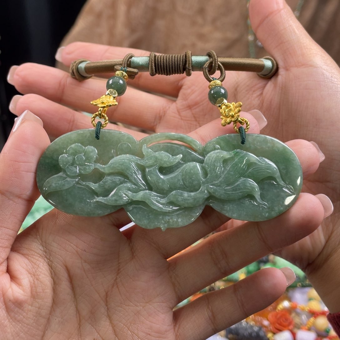 翡翠颈饰未镶嵌代编织