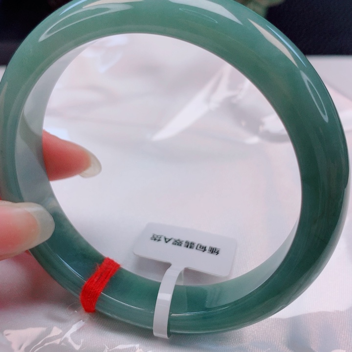 翡翠未镶嵌手镯60圈