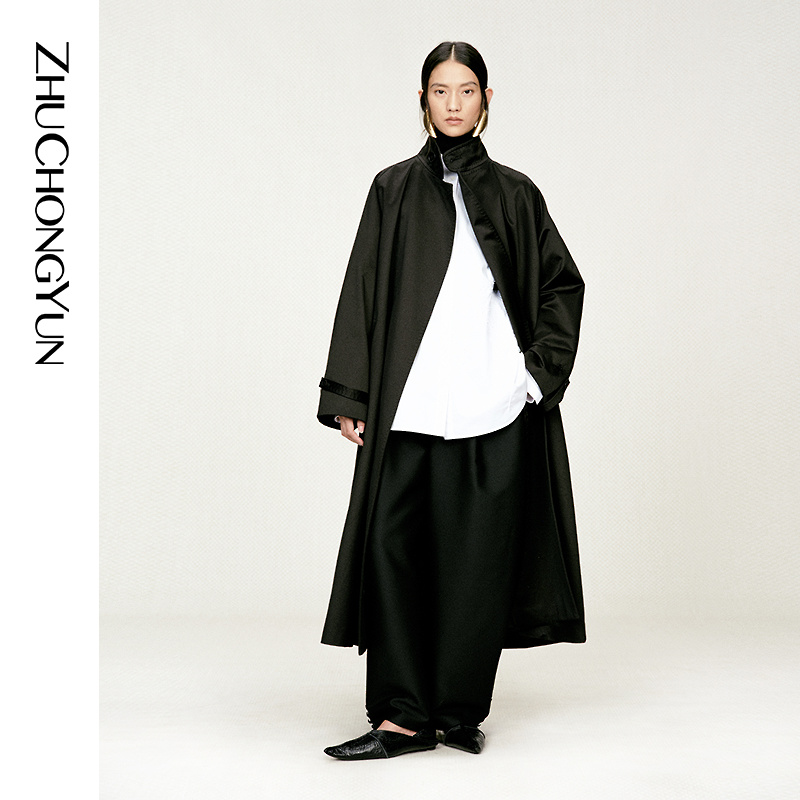 ZHUCHONGYUN2026春新款东方极简廓形一粒扣A摆立领风衣C1GB1163D