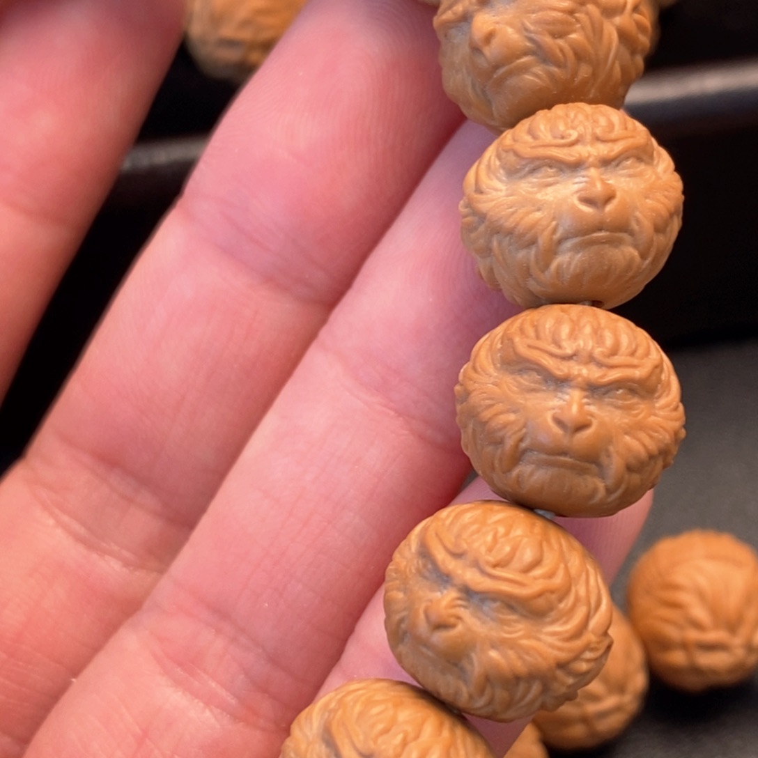 猴头核桃手串征**界大胜