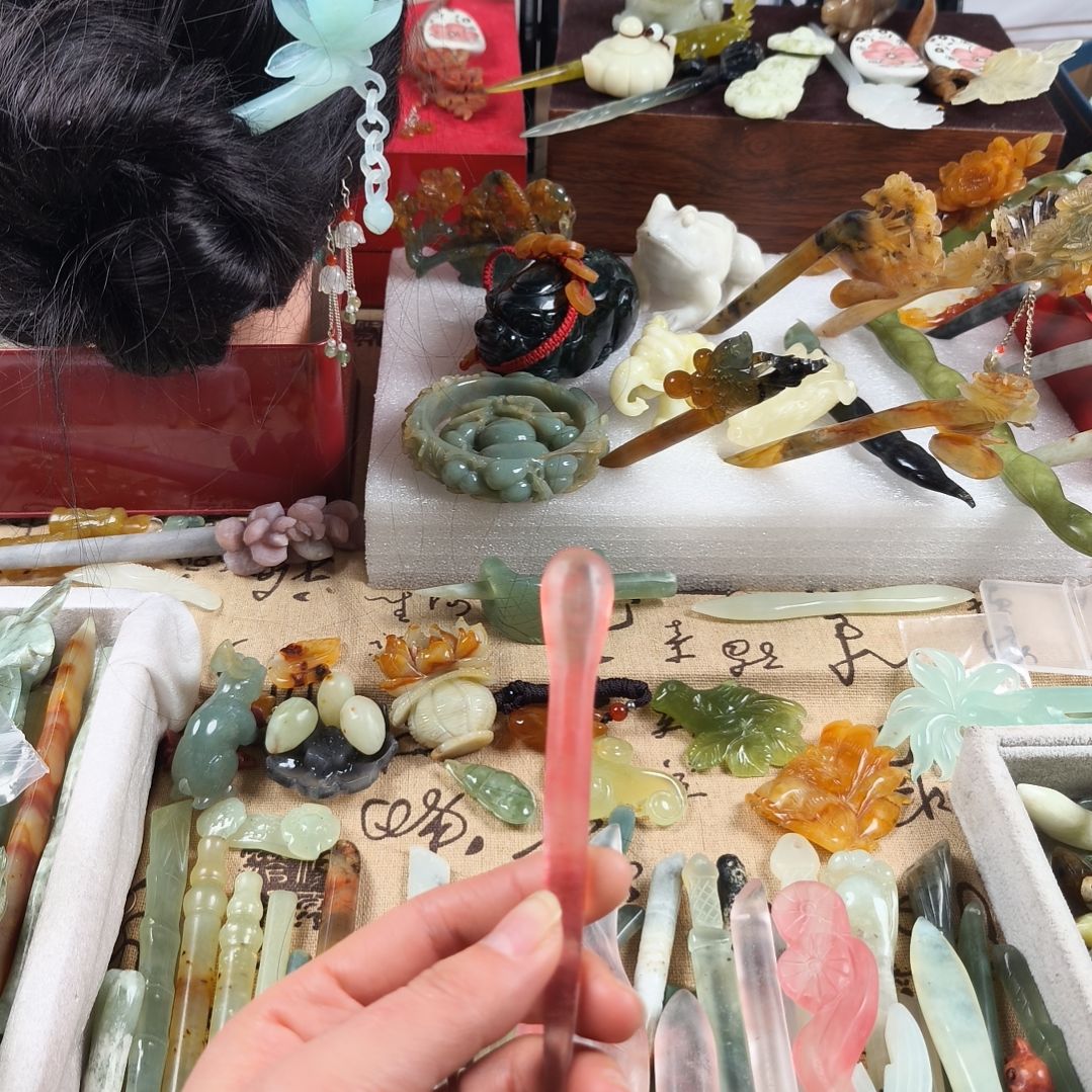 蛇纹石玉发饰合金