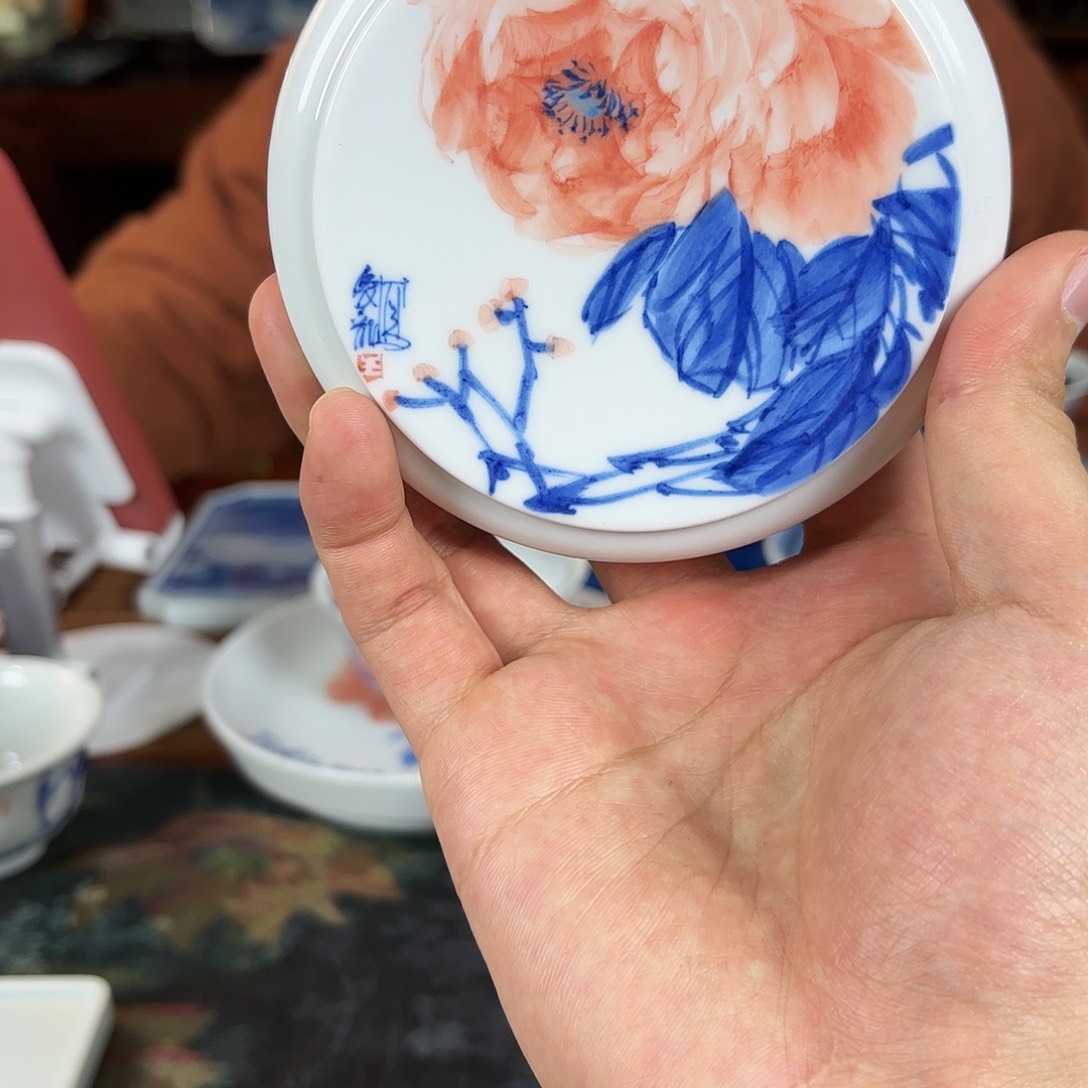 王庆龙老师手绘陶瓷