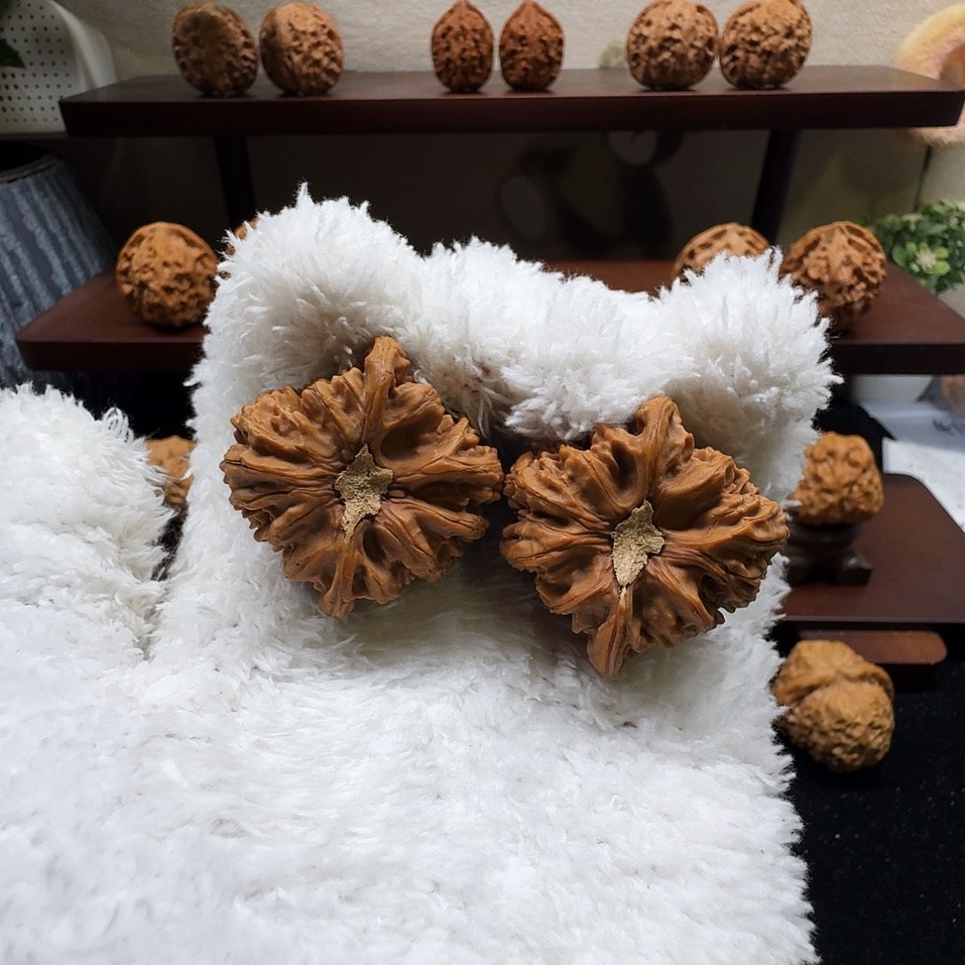 ****生手串/手链核桃桃心密纹38