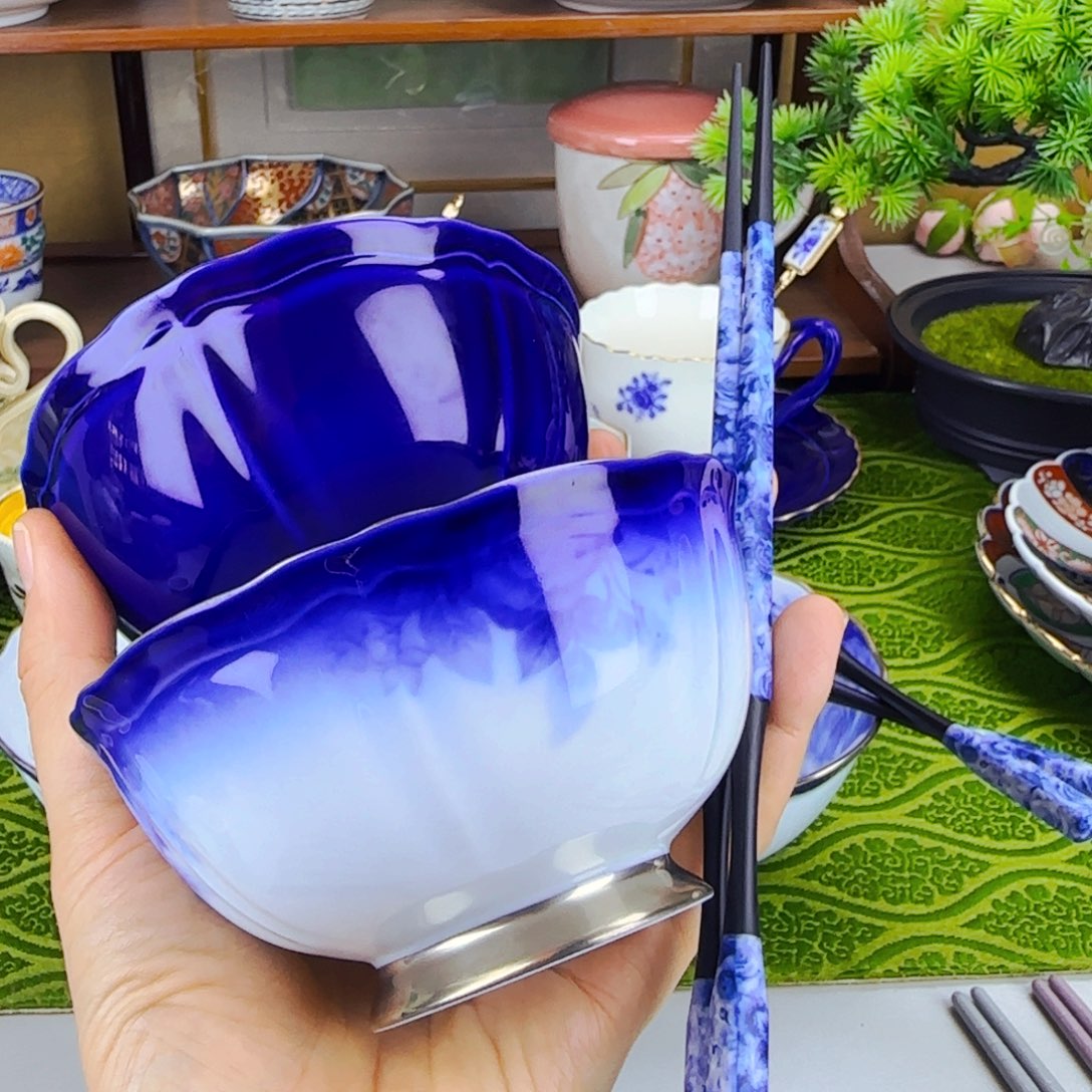 H***莎它家陶瓷 很好看！！2