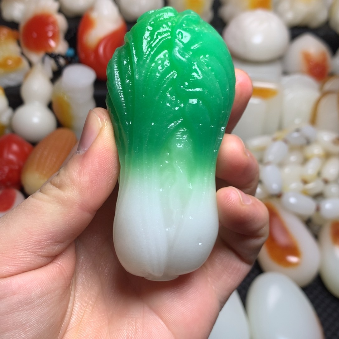 新疆戈壁石五彩石