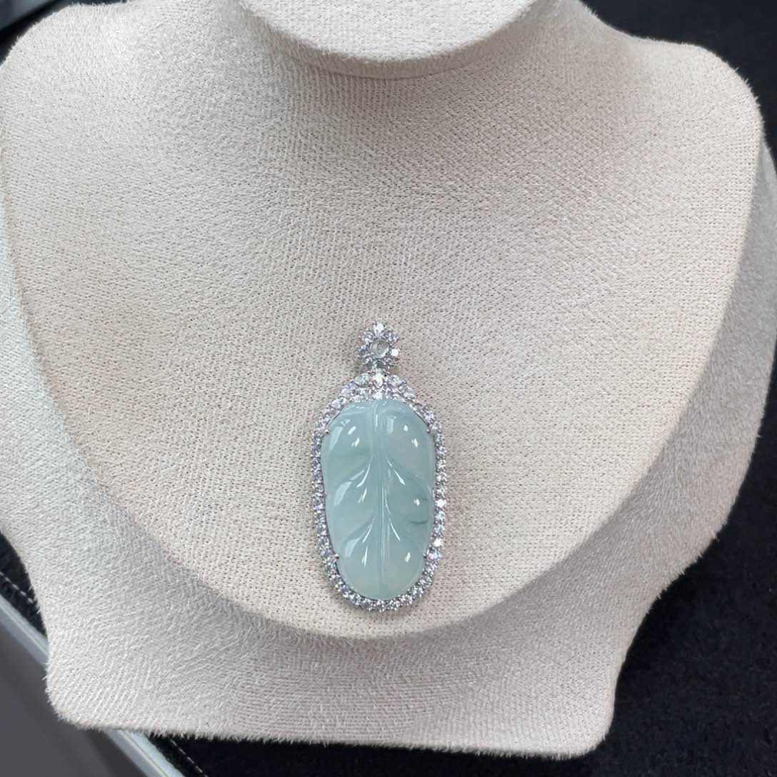 翡翠颈饰银S925镶嵌25888