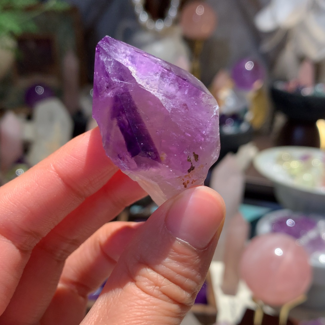 水晶摆件未镶嵌紫水晶