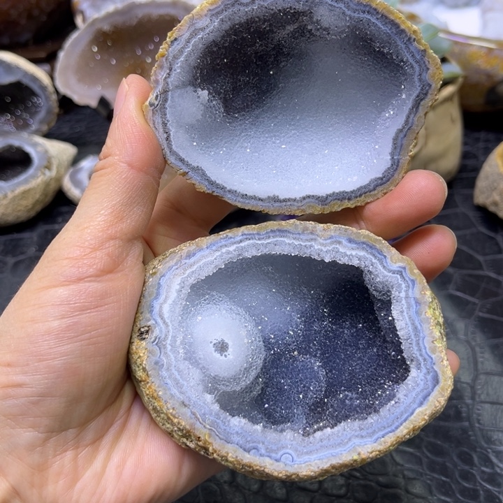 水晶珠宝半成品未镶嵌原皮山水盆