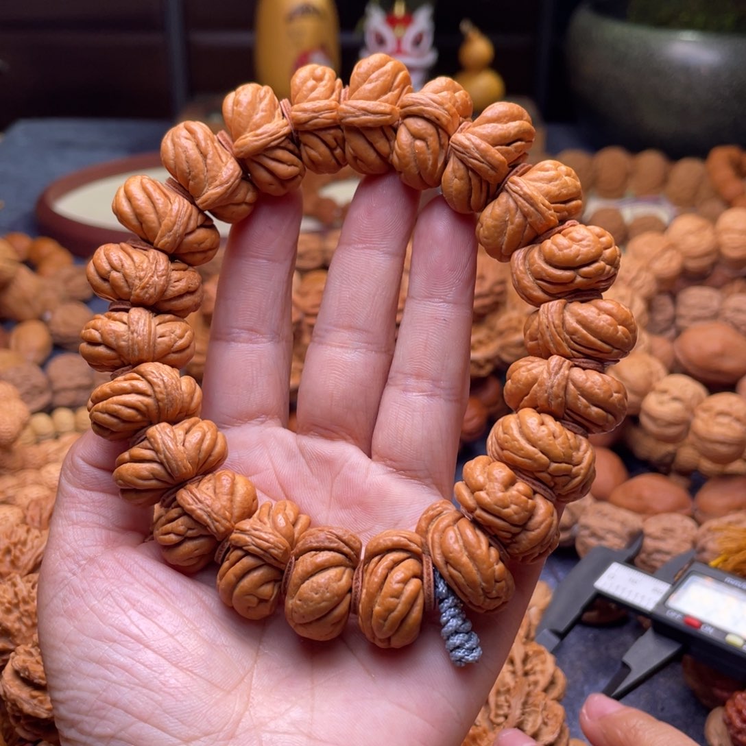 文玩核桃吊坠霸王龙Ta桃核