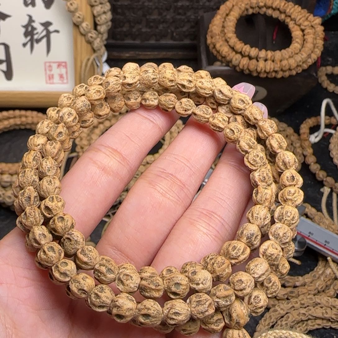 柏香籽/百香籽吊坠ℳ