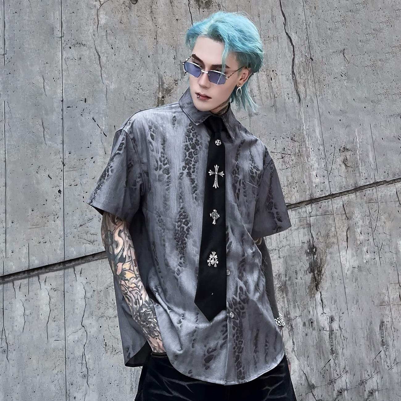 牧羊帅高级感先锋小众朋克免打结领带复古哥特十字架衬衫配饰领结