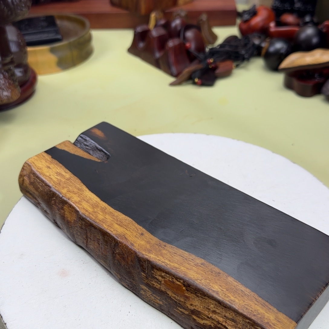 大果紫檀（缅甸花梨）战*