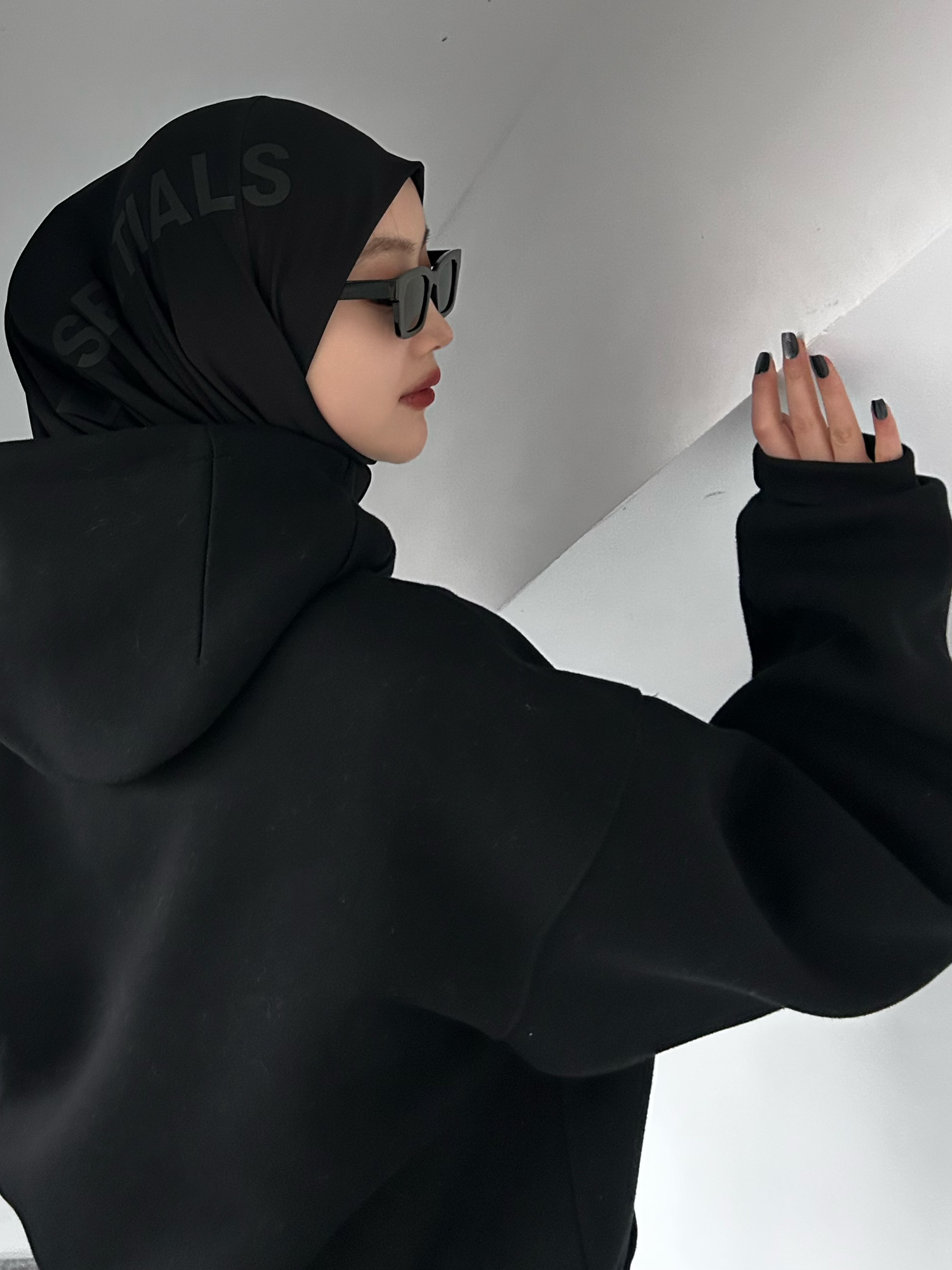 珊河谷字母运动风头套