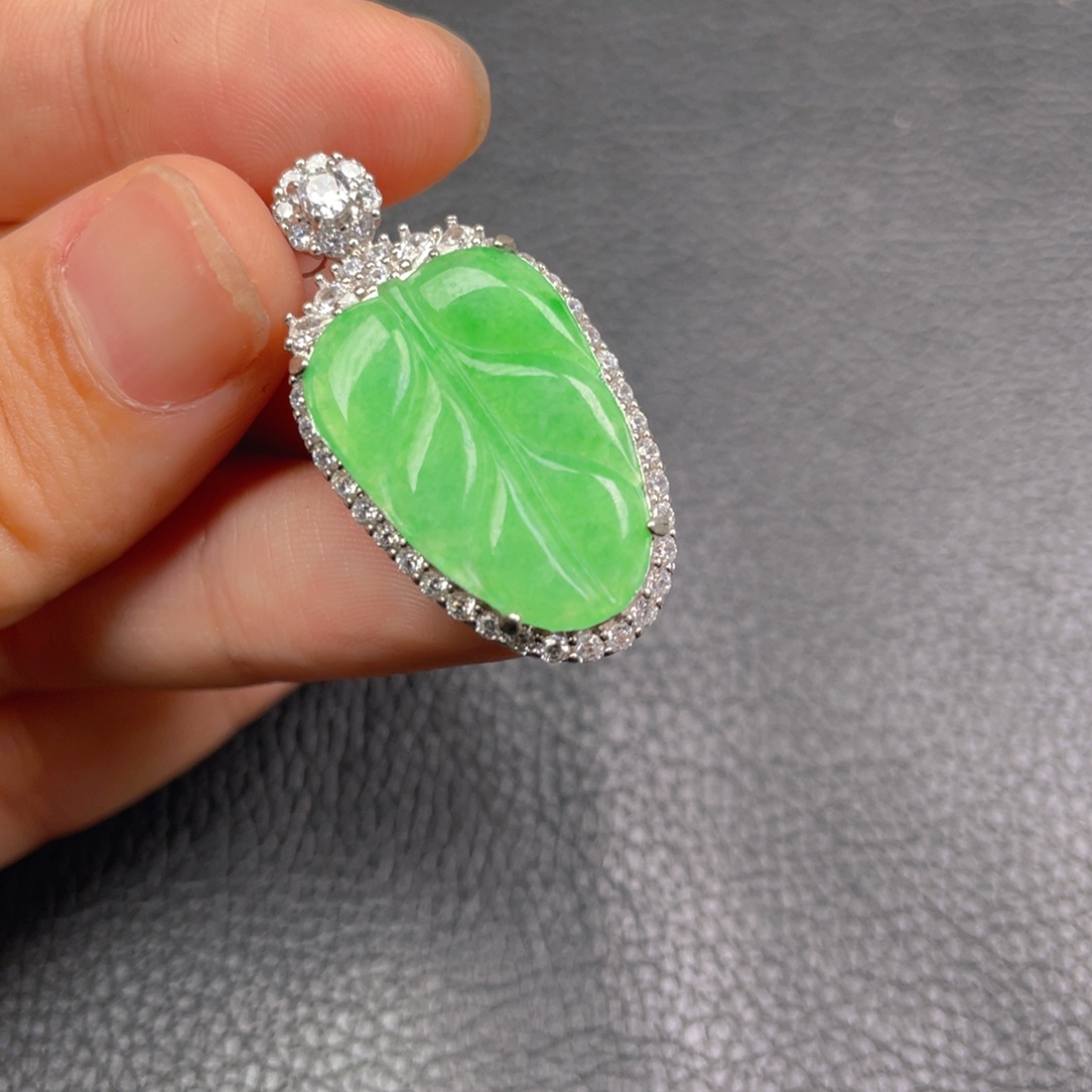 翡翠吊坠(不含链)银S925镶嵌