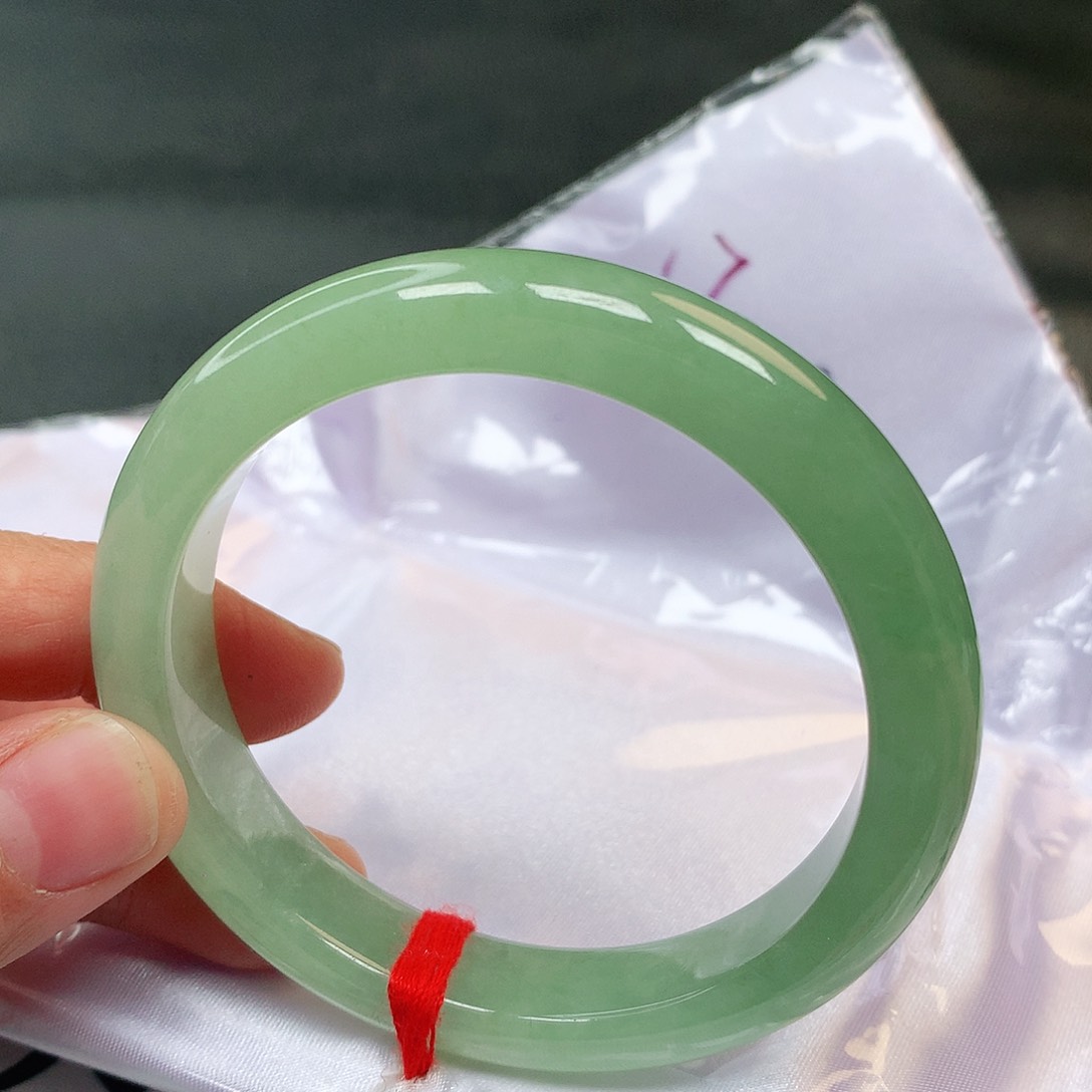 翡翠手镯未镶嵌257号