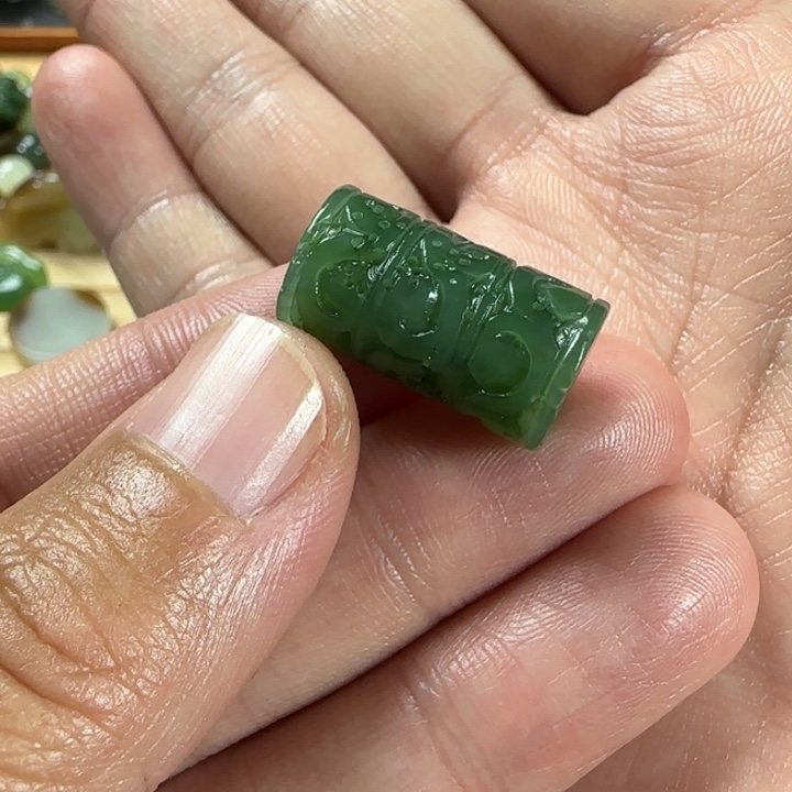 和田玉未镶嵌颈饰福利