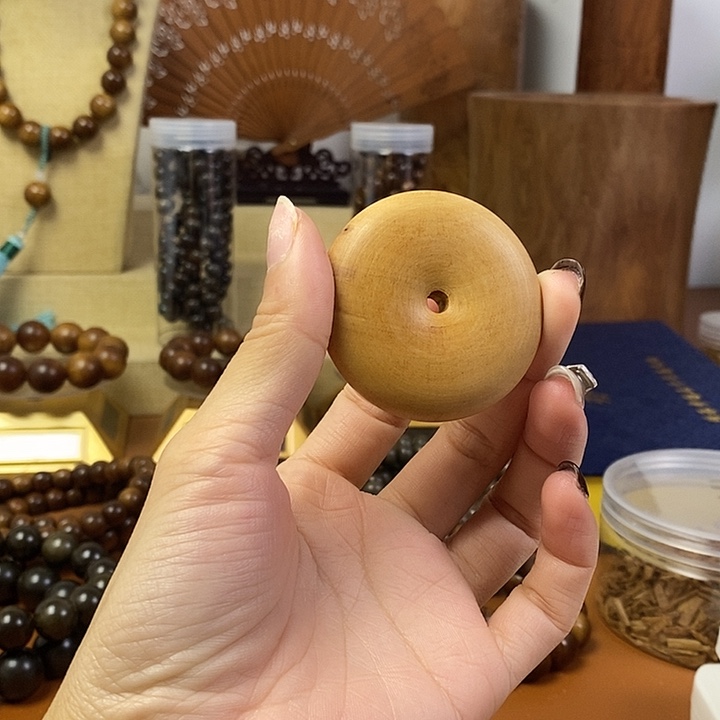 老山檀香平安扣挂件