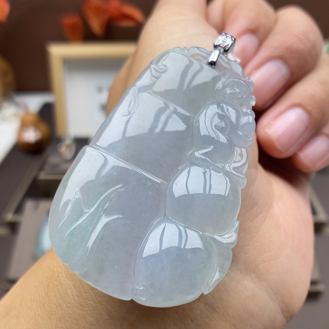 【闪购商品】颈饰18K金镶嵌翡翠76