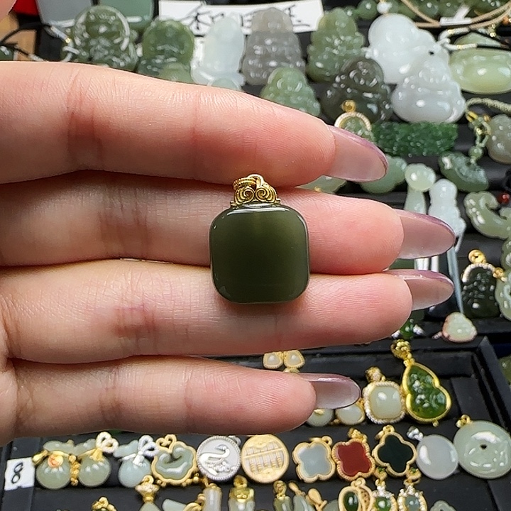 和田玉银S925镶嵌颈饰