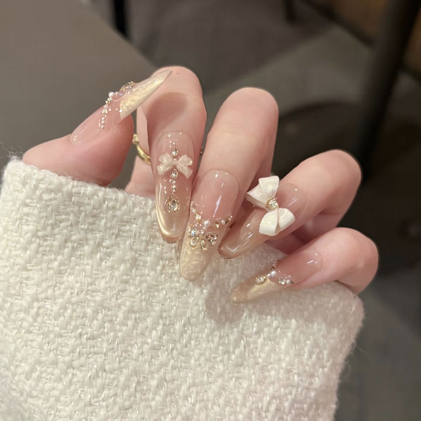 【在逃公主】奶黄蝴蝶结贝母