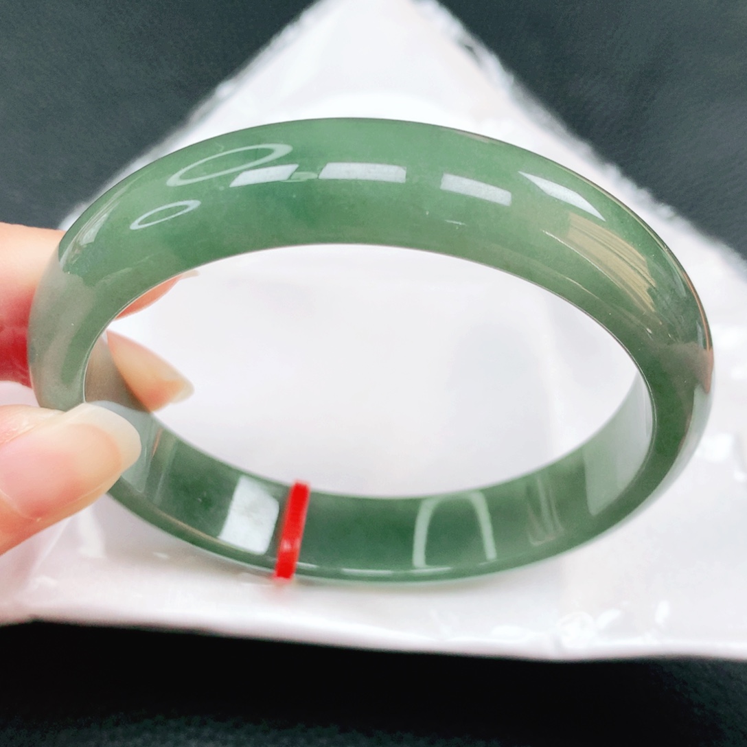 翡翠未镶嵌手镯64