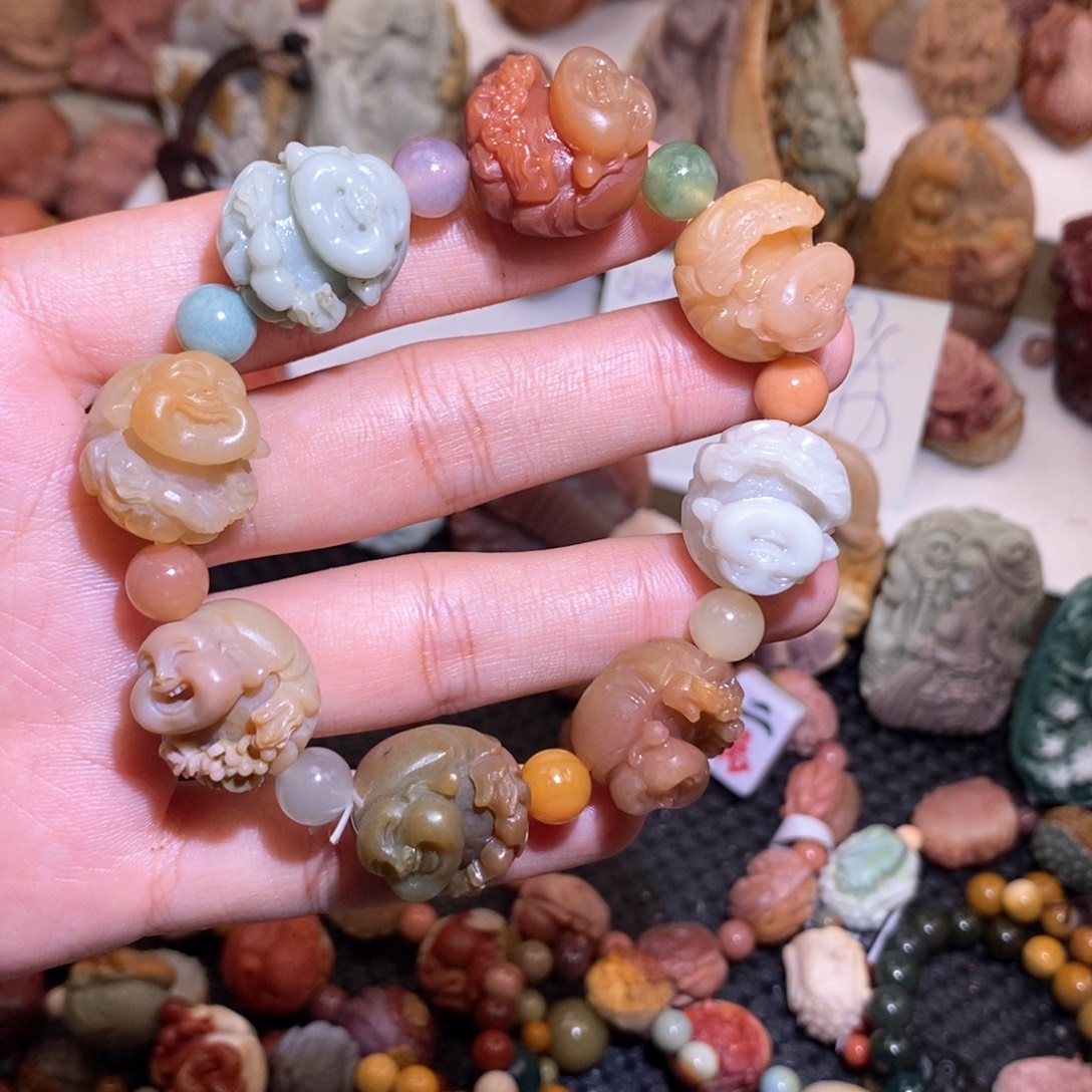 石英质玉（阿拉善玉）手链未镶嵌