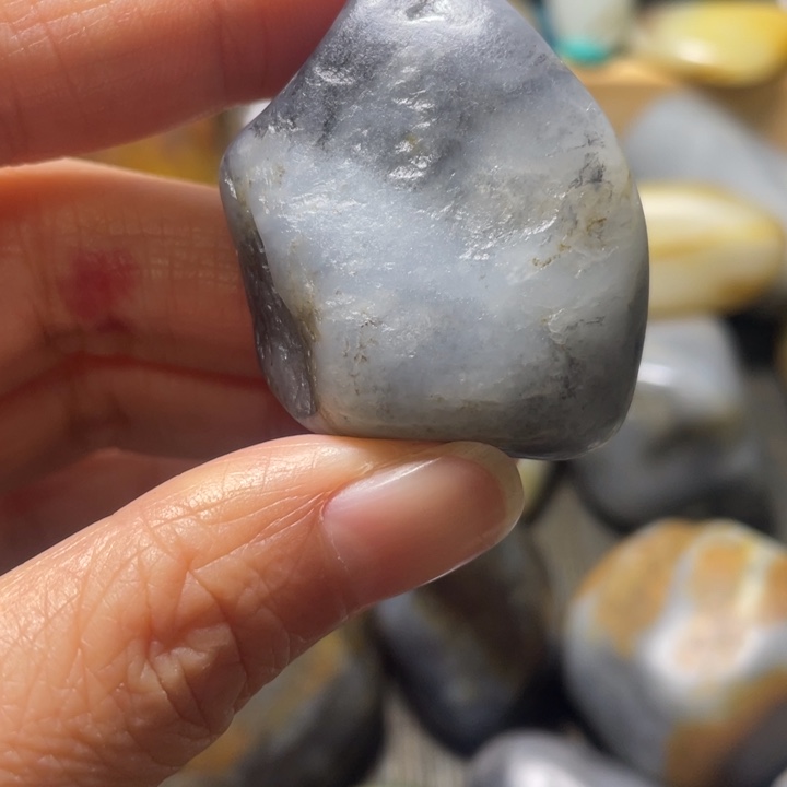 和田玉未镶嵌颈饰18