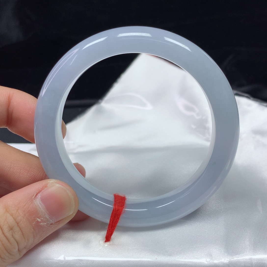 翡翠手镯（圆镯）未镶嵌54.7