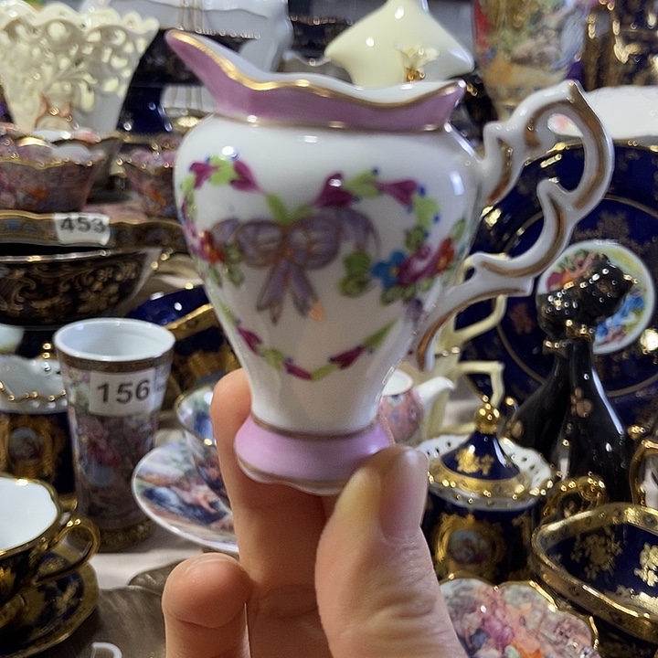 瓷片手绘………………………………