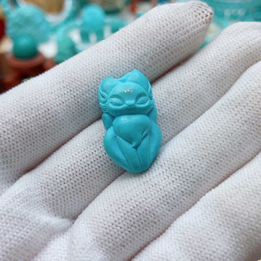 绿松石未镶嵌九尾狐