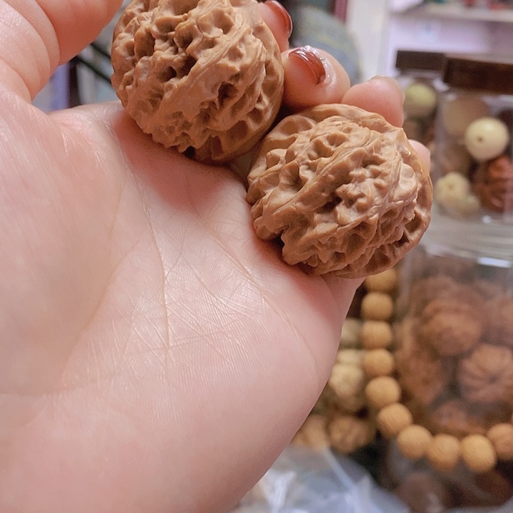 【闪购商品】文玩核桃把件40蜡皮刀子