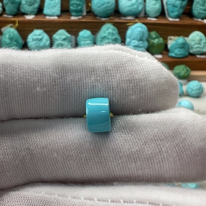 绿松石未镶嵌直切珠7.6mm