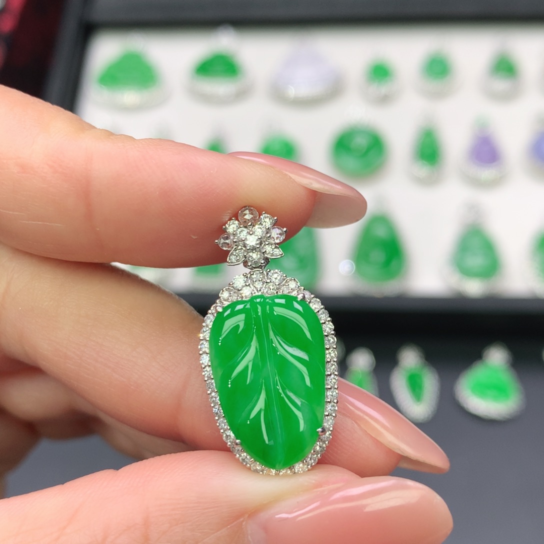 翡翠18K金镶嵌吊坠(不含链)