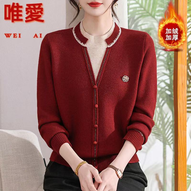 中老年女冬季加绒加厚打底衫保暖洋气毛衣妈妈装时尚假两件针织衫