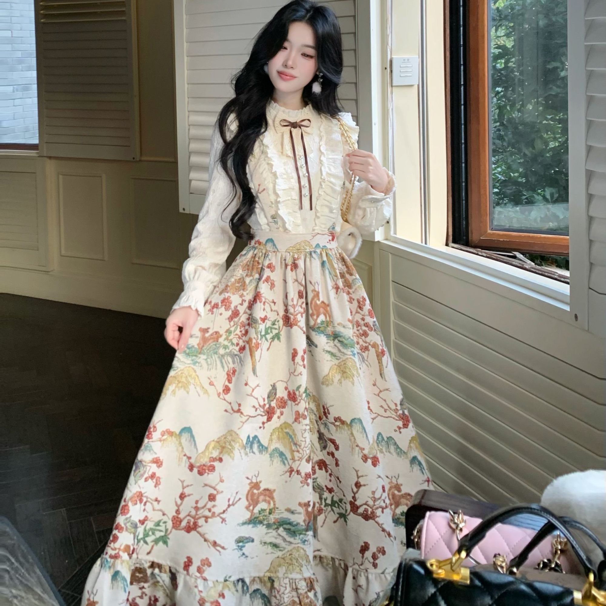 Blovelan鹿踏梅川 法式千金感加绒衬衫上衣+复古提花收腰背带长裙