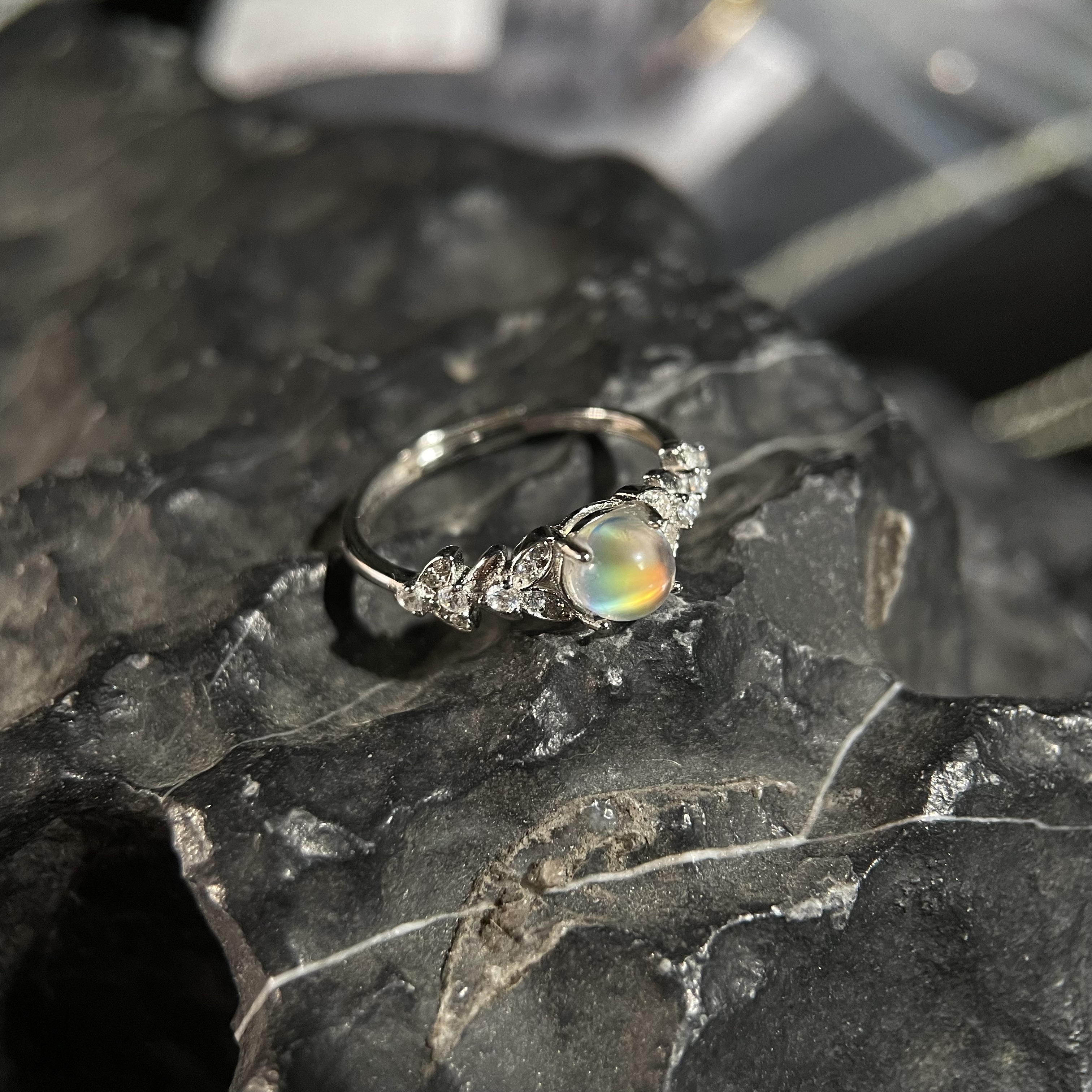 马岛月光石戒指s925 蛋面5m KT25062203