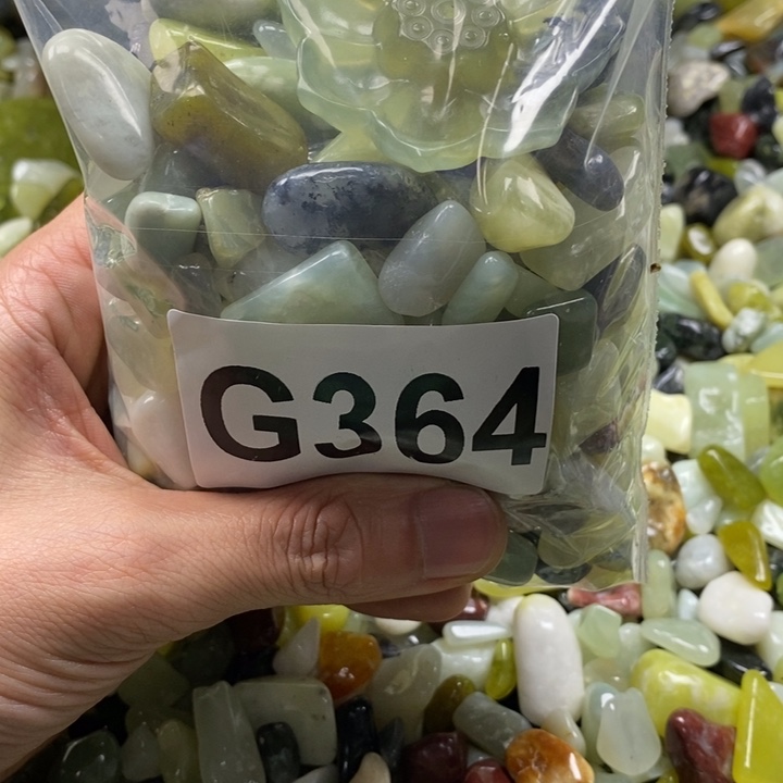 蛇纹石玉鱼缸石未镶嵌