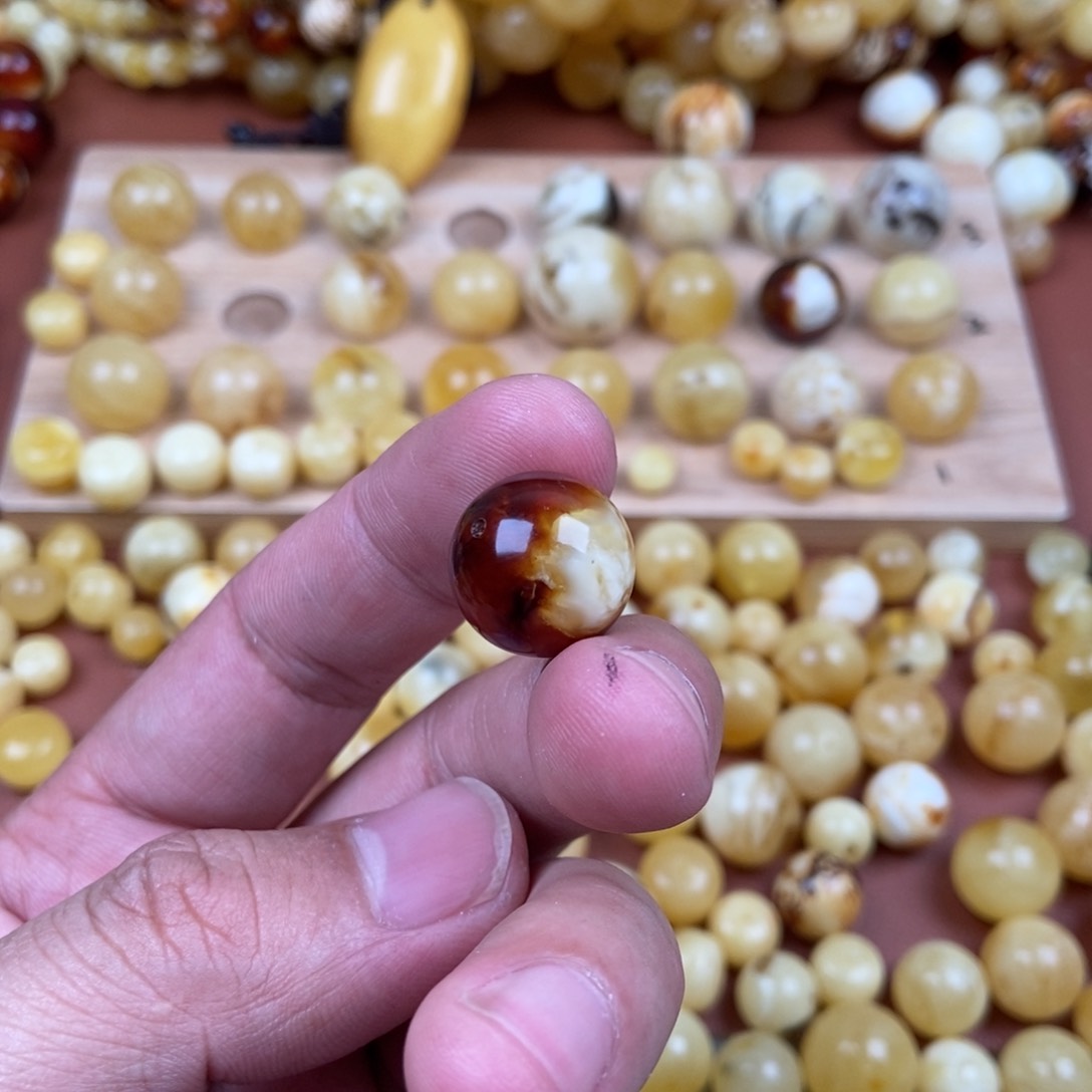 蜜蜡裸石未镶嵌吃**嘛蜜蜡